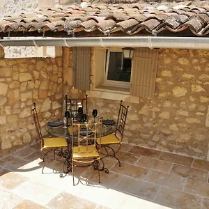  Hébergement de vacances Au Mazet De Carmélina France